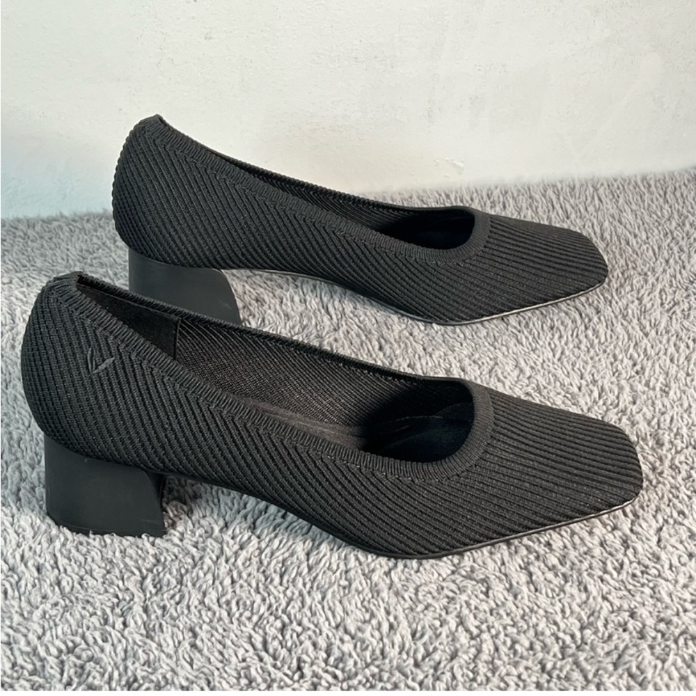 Women’s Black Knit Block Heel Pumps